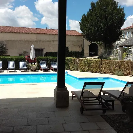Le Petit Souhait&le Verger Hébergement de vacances *