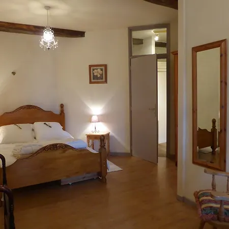 Le Petit Souhait & Le Verger *